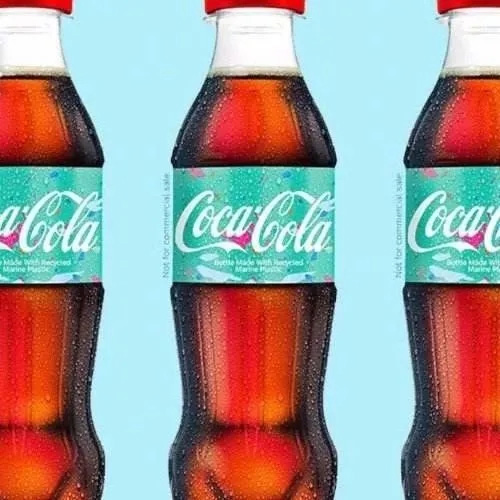 Coca-Cola đầu tiên trên thế giới ra mắt chai nhựa tái chế rác thải đại dương